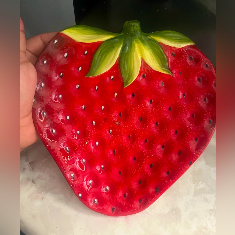 Strawberry Plate